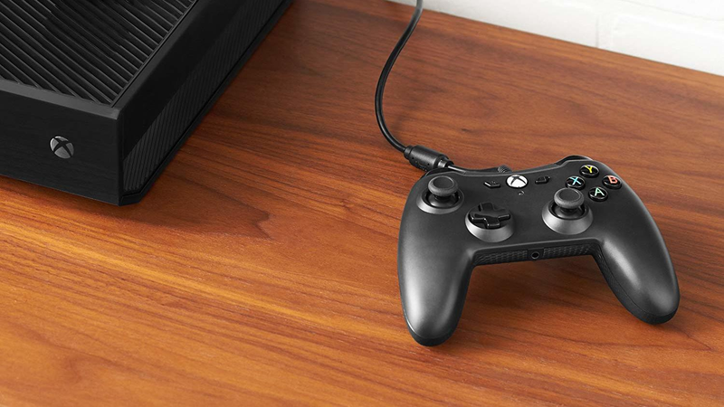 Mando Xbox One con cable | $20 | AmazonFoto: Amazon